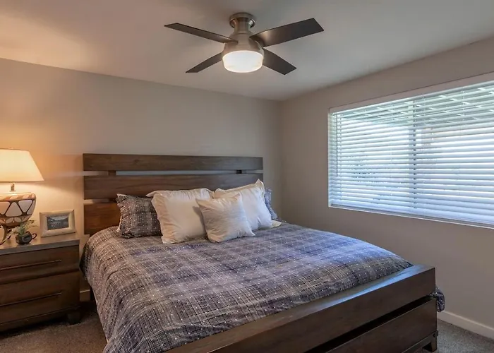 Spacious Mountain-view Retreat With Deck Slide & Jacuzzi Near Outdoor Trails In Lincoln, Wyoming Ferienhaus Thayne