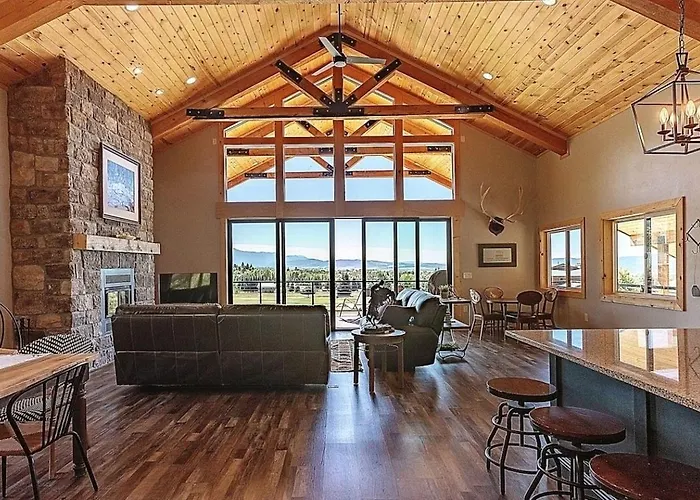 Spacious Mountain-view Retreat With Deck Slide & Jacuzzi Near Outdoor Trails In Lincoln, Wyoming *