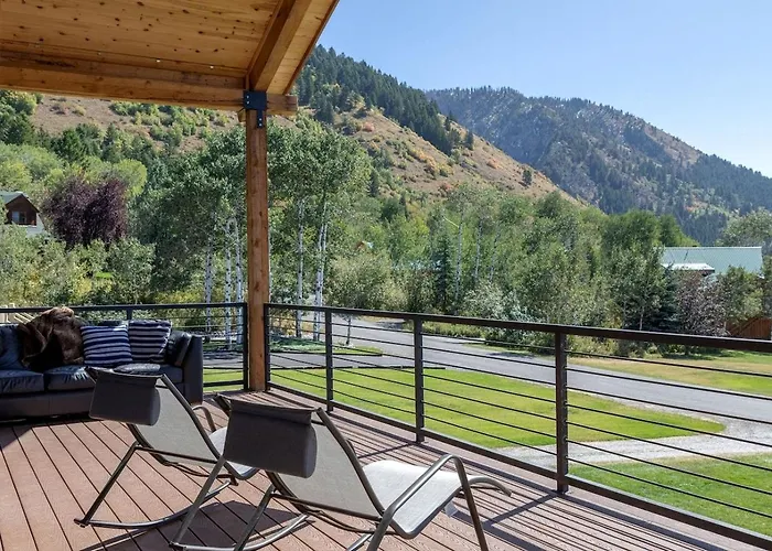 Ferienhaus Spacious Mountain-view Retreat With Deck Slide & Jacuzzi Near Outdoor Trails In Lincoln, Wyoming